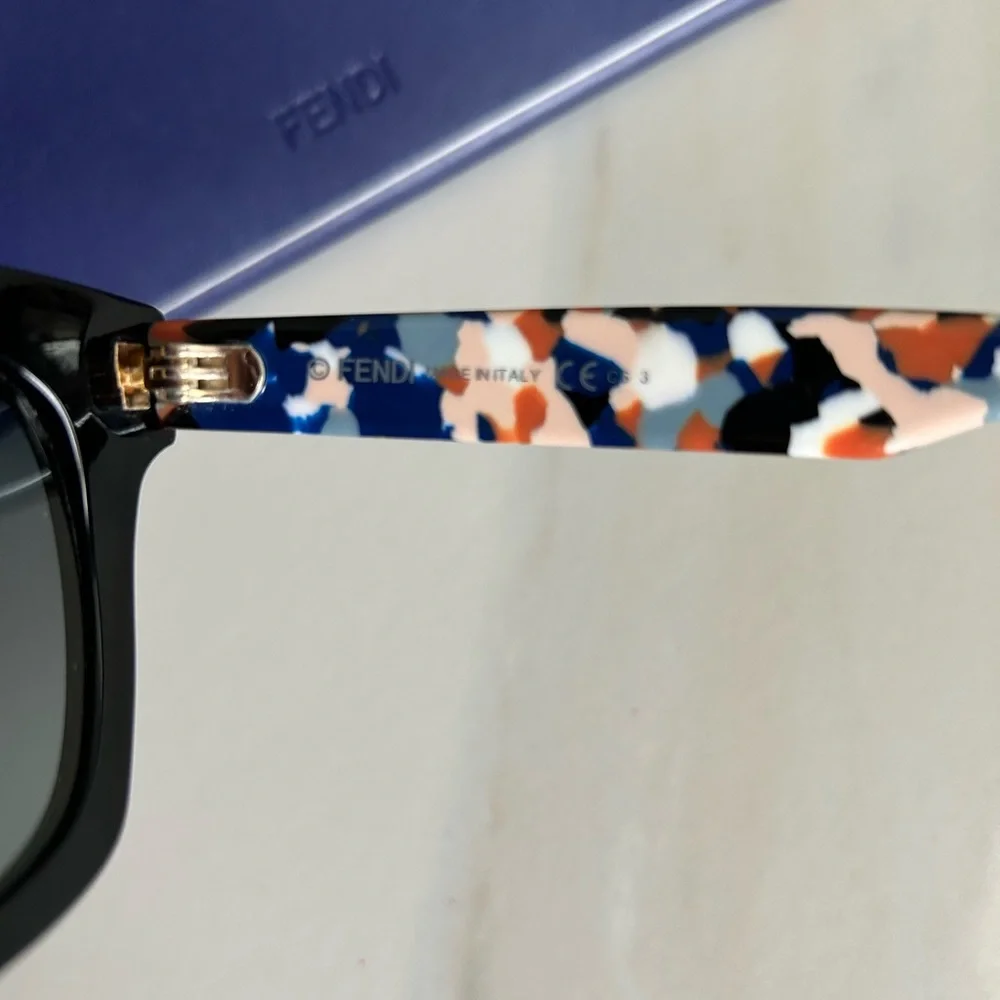 Fendi - Picture 5 of 5